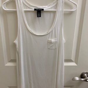 White House Black Market Pocket Tank